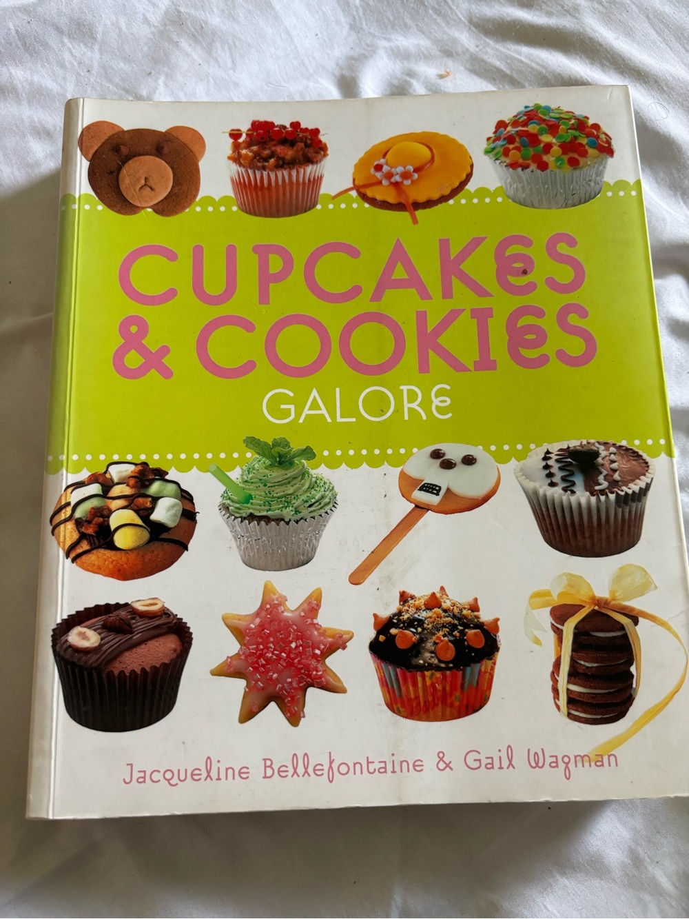 Cupcakes & Cookies Galore - Bright Green Cover